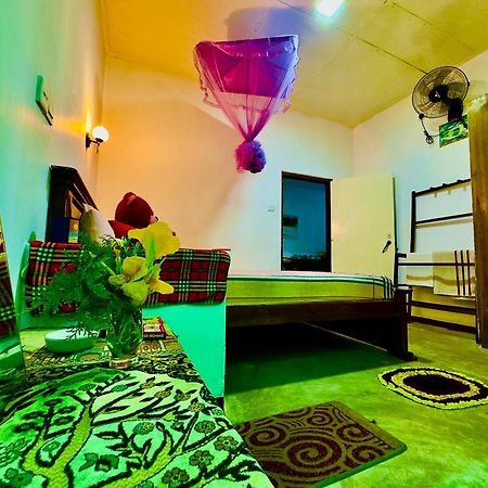 Soldara Gedara Apartment ฮิกคาดูวา ภายนอก รูปภาพ