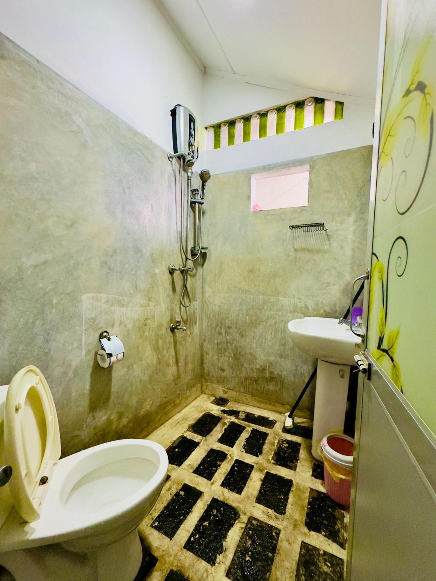 Soldara Gedara Apartment ฮิกคาดูวา ภายนอก รูปภาพ