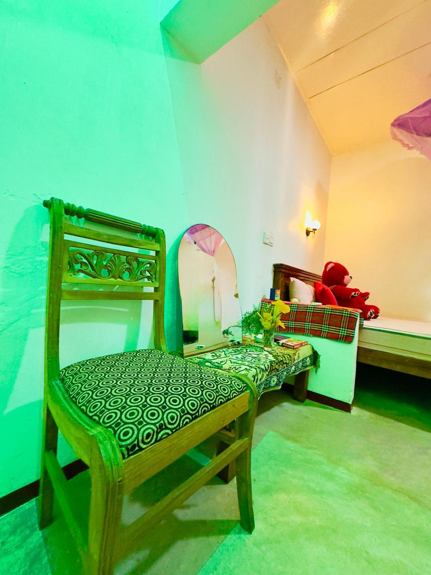 Soldara Gedara Apartment ฮิกคาดูวา ภายนอก รูปภาพ